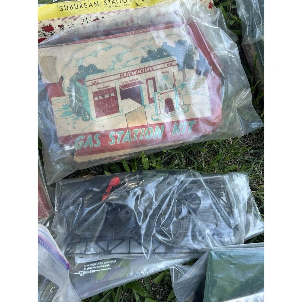 Vintage Model Train Building Lot 15+ Plasticville Lionel Bachmann Etc